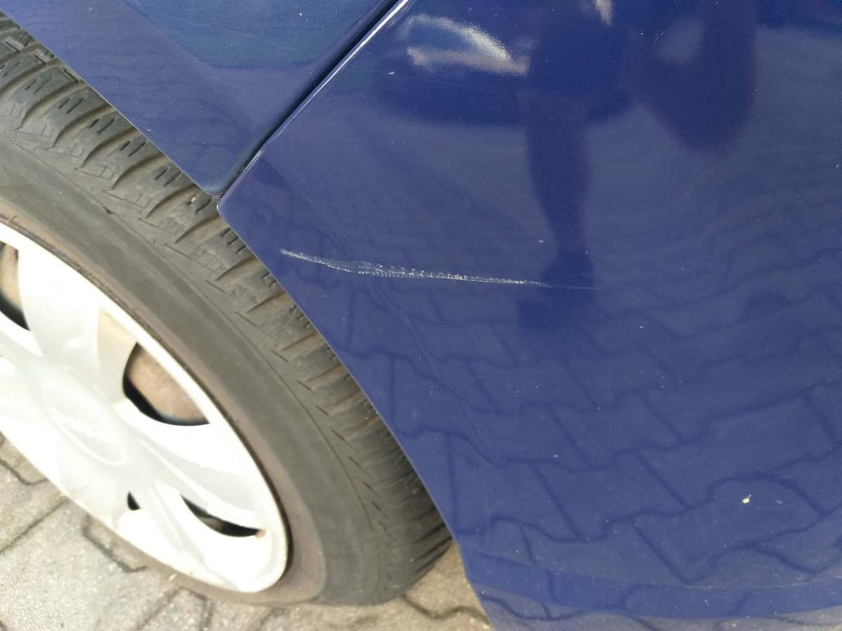 Dacia Sandero original Stoßstange Stossfänger vorn OV61H Blue Marine Bj.2009